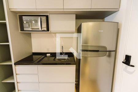 Cozinha de kitnet/studio para alugar com 1 quarto, 24m² em Perdizes, São Paulo