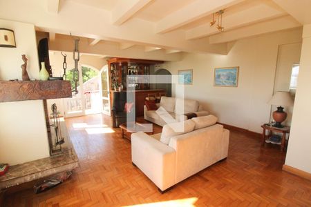 Sala 2 de casa à venda com 4 quartos, 651m² em Tristeza, Porto Alegre