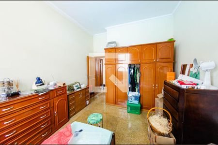 Quarto 2 de casa à venda com 5 quartos, 2000m² em Estoril, Belo Horizonte