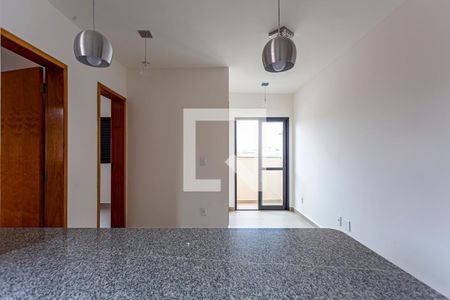 Sala e Cozinha de apartamento para alugar com 2 quartos, 44m² em Jardim Ocara, Santo André