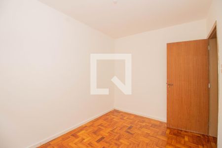 Quarto 1 de apartamento para alugar com 2 quartos, 44m² em São Sebastião, Porto Alegre