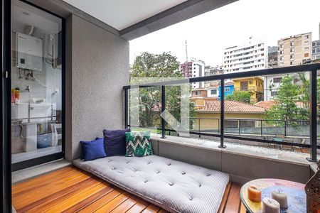 Sala/Cozinha - Varanda de apartamento para alugar com 1 quarto, 57m² em Sumaré, São Paulo