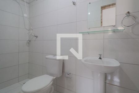 Banheiro de casa de condomínio para alugar com 1 quarto, 40m² em Mooca, São Paulo