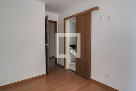 Quarto 1 Semi Suíte de apartamento para alugar com 3 quartos, 78m² em Nova Floresta, Belo Horizonte