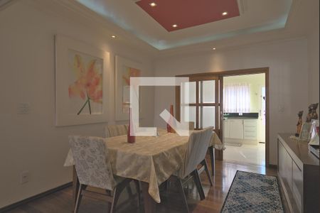 Sala de casa à venda com 5 quartos, 153m² em Vila Industrial, Campinas
