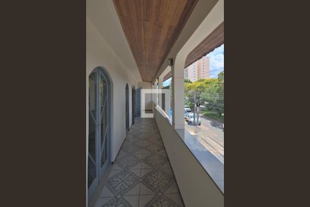 Varanda de casa para alugar com 3 quartos, 172m² em Jardim Eulina, Campinas