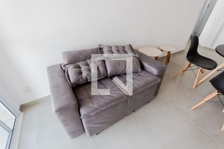 Sofá de apartamento para alugar com 2 quartos, 52m² em Vila São Pedro, Santo André
