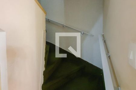 Escada de casa para alugar com 3 quartos, 150m² em Cambuci, São Paulo