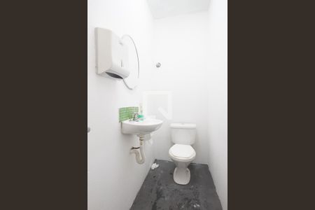 Lavabo 1 de casa de condomínio à venda com 3 quartos, 280m² em Cerqueira César, São Paulo