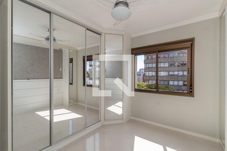 Quarto Suíte de apartamento para alugar com 3 quartos, 95m² em Petrópolis, Porto Alegre