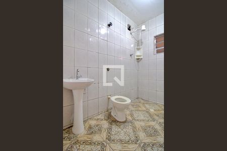 Banheiro de casa para alugar com 1 quarto, 48m² em Parque Regina, São Paulo