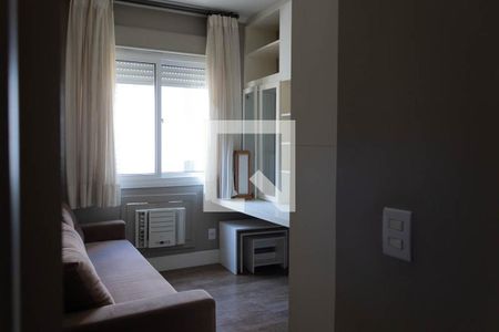 Sala de TV de apartamento à venda com 2 quartos, 90m² em Auxiliadora, Porto Alegre