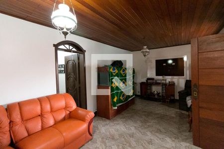 Sala de casa para alugar com 3 quartos, 240m² em Carlos Prates, Belo Horizonte