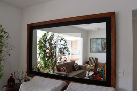 Detalhe da sala  de apartamento para alugar com 3 quartos, 140m² em Cambuí, Campinas