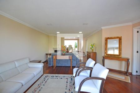 Sala Três Ambientes de casa para alugar com 4 quartos, 330m² em Santo Antônio, Porto Alegre