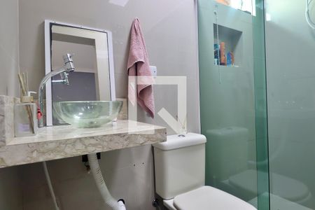 Banheiro do Quarto 1 - Suíte 1 de casa à venda com 3 quartos, 184m² em Santa Teresinha, Santo André