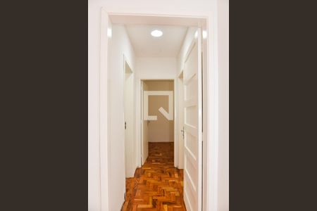 Corredor de apartamento para alugar com 2 quartos, 65m² em São João, Porto Alegre