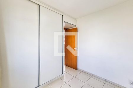 Quarto 1 de apartamento para alugar com 2 quartos, 60m² em Castelo, Belo Horizonte