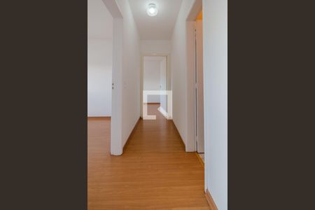 Corredor de apartamento para alugar com 3 quartos, 115m² em Medianeira, Porto Alegre