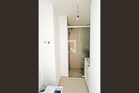 Banheiro de kitnet/studio para alugar com 1 quarto, 25m² em Farroupilha, Porto Alegre