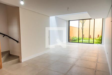 Sala de casa à venda com 3 quartos, 230m² em Paraíso, São Paulo