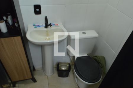 Banheiro  de casa para alugar com 1 quarto, 60m² em Taquara, Rio de Janeiro