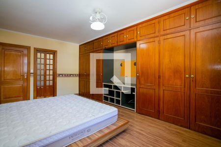 Suíte 1 de casa para alugar com 4 quartos, 600m² em Santana, São Paulo