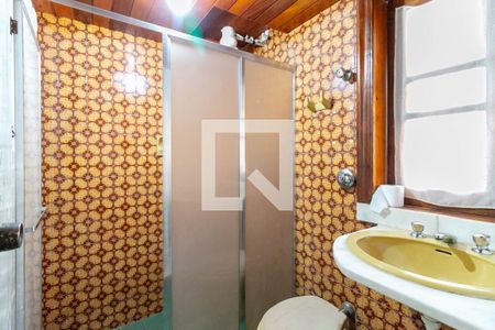 Banheiro 1 de casa à venda com 4 quartos, 300m² em Barro Preto, Belo Horizonte