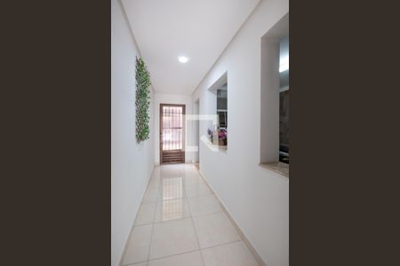 Sala (Hall de entrada) de casa à venda com 3 quartos, 125m² em Cipava, Osasco