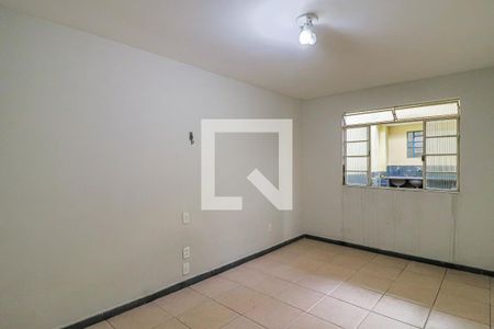 Quarto 1 de casa para alugar com 2 quartos, 88m² em Santa Efigênia, Belo Horizonte
