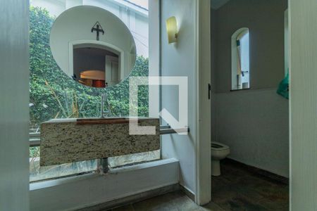 Lavabo de casa para alugar com 7 quartos, 740m² em Jardim Guedala, São Paulo