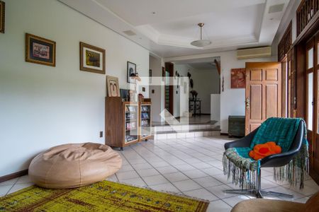 Sala de casa à venda com 5 quartos, 464m² em Vila Nova, Porto Alegre
