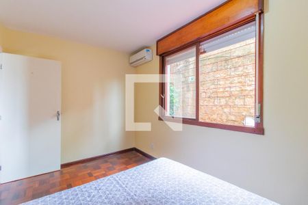 Quarto 1 de apartamento para alugar com 2 quartos, 80m² em Santa Tereza, Porto Alegre