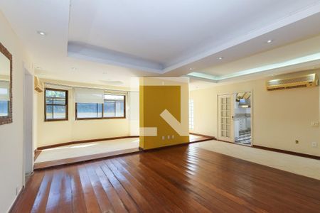 Apartamento à venda com 4 quartos, 300m² em Vila Isabel, Rio de Janeiro