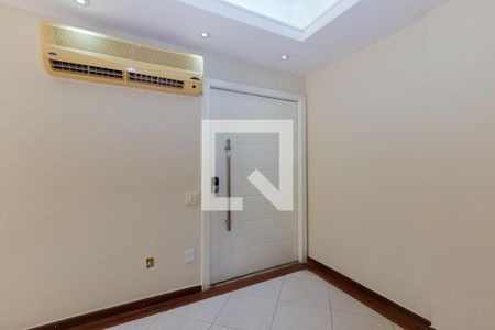 Entrada de apartamento à venda com 4 quartos, 300m² em Vila Isabel, Rio de Janeiro