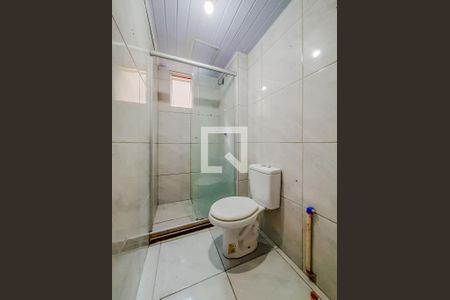Banheiro de casa à venda com 1 quarto, 36m² em Vila Nova, Porto Alegre