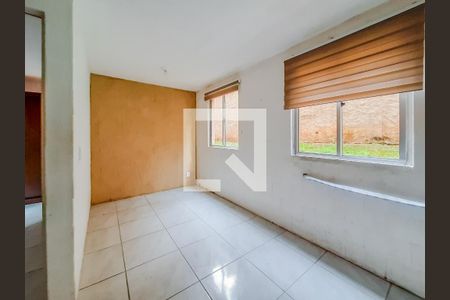 Sala de casa à venda com 1 quarto, 36m² em Vila Nova, Porto Alegre