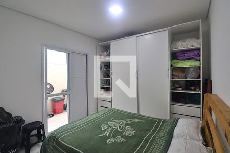 Quarto 1 de apartamento para alugar com 2 quartos, 47m² em Jardim Santo Antônio, Santo André