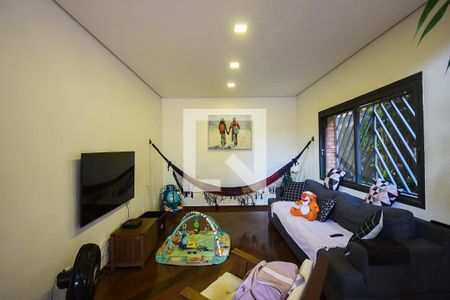 Sala de tv de casa à venda com 3 quartos, 580m² em Jardim Guedala, São Paulo
