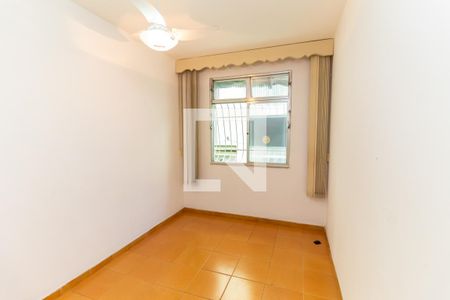 Quarto 2 de apartamento para alugar com 2 quartos, 48m² em Inhauma, Rio de Janeiro