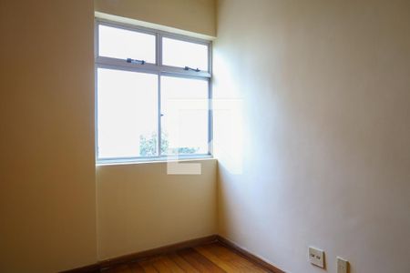 Quarto 2 de apartamento para alugar com 2 quartos, 70m² em Gutierrez, Belo Horizonte