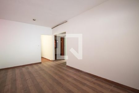 Sala de casa para alugar com 2 quartos, 184m² em Piratininga, Osasco