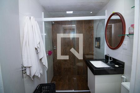 Banheiro de kitnet/studio para alugar com 1 quarto, 45m² em Asa Norte, Brasília