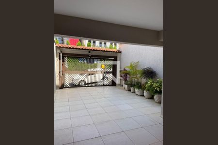 Casa à venda com 3 quartos, 264m² em Utinga, Santo André