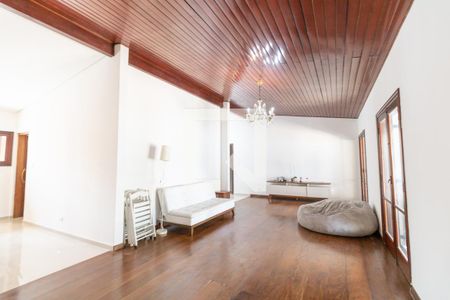 Sala de casa para alugar com 6 quartos, 450m² em Butantã, São Paulo