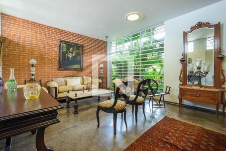 Sala de casa para alugar com 6 quartos, 453m² em Alto de Pinheiros, São Paulo