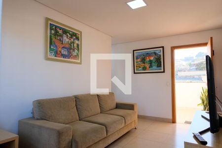 Sala de casa para alugar com 3 quartos, 500m² em Sagrada Família, Belo Horizonte
