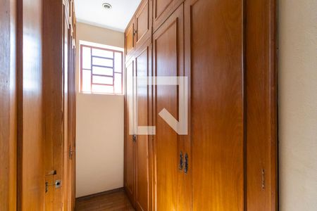 Quarto da suíte 1 - Closet de casa para alugar com 6 quartos, 300m² em Jardim Planalto, Campinas