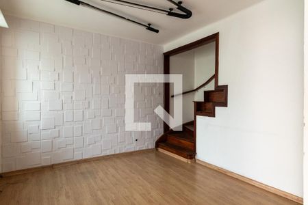 Sala de casa à venda com 4 quartos, 150m² em Santa Cecilia, São Paulo