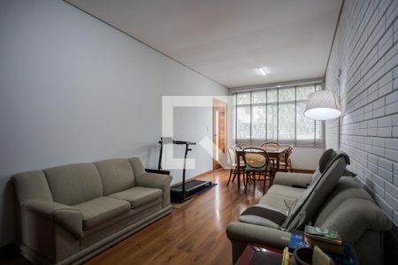 Sala de casa para alugar com 2 quartos, 90m² em Passo da Areia, Porto Alegre